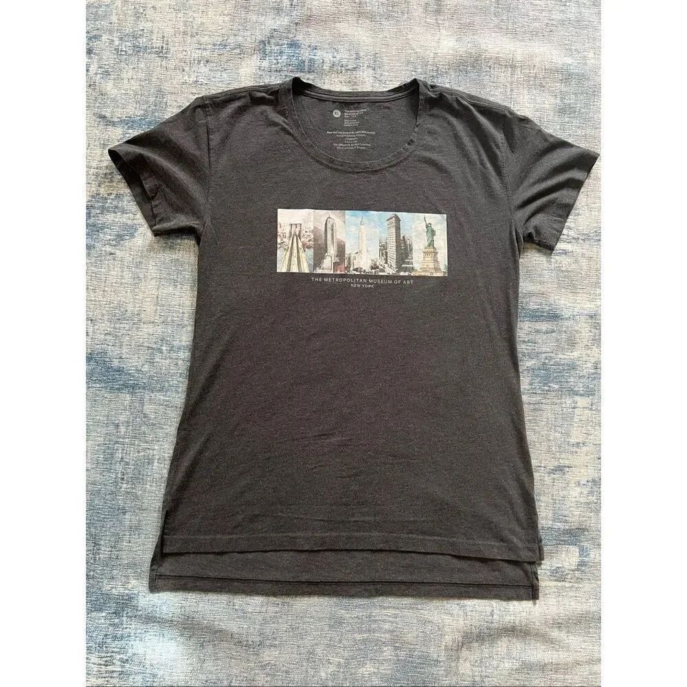 The Metropolitan Museum of Art New York Dark Heathered Gray Tee XL